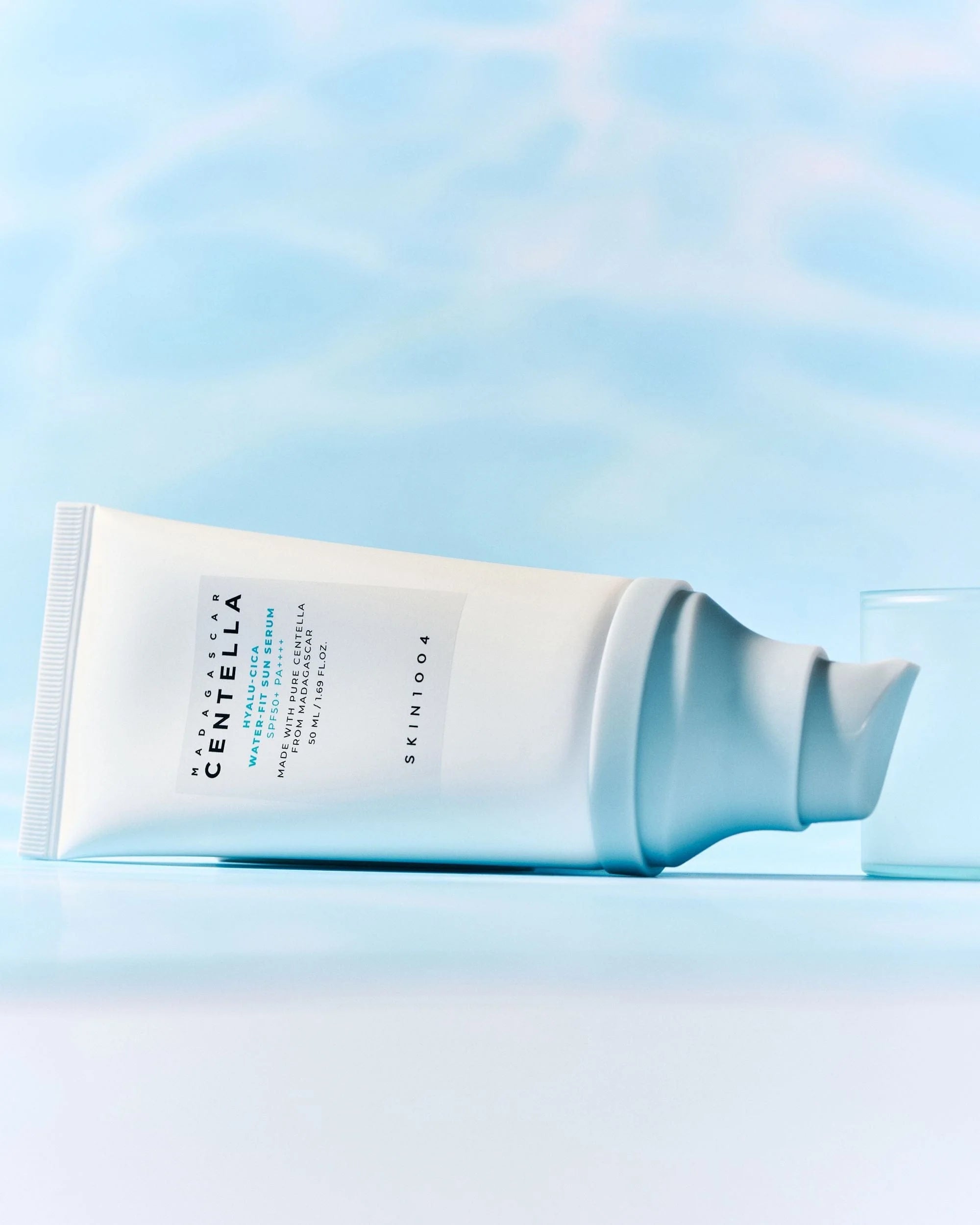 Skin 1004 – Madagascar Centella Hyalu-cica Water-fit Sun serum SPF50+ PA++++ (50ml)